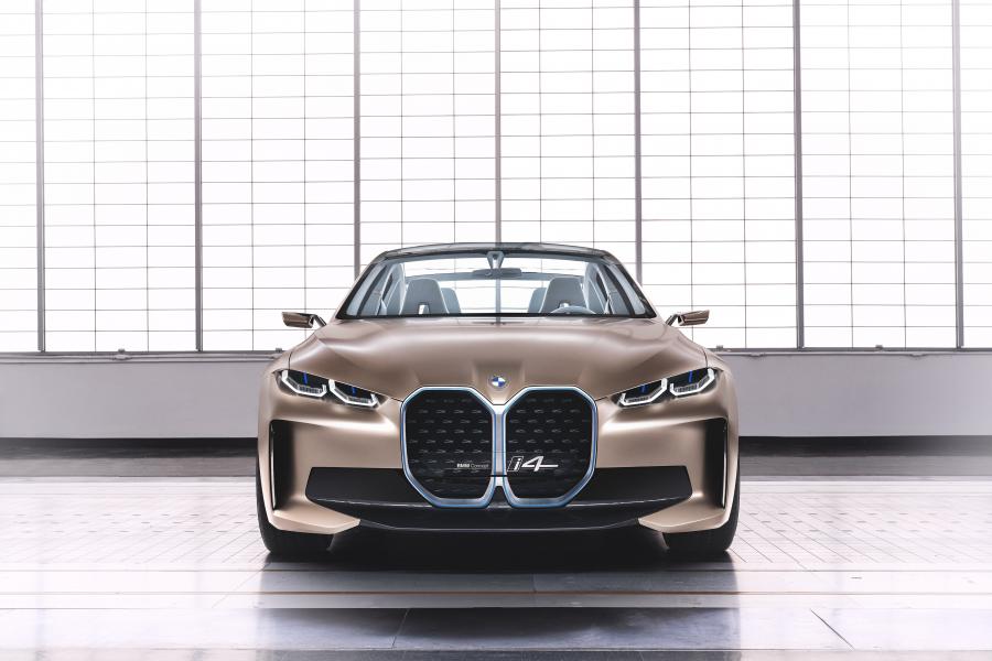  BMW Concept i4 2020 года  (фото 6 из 71)